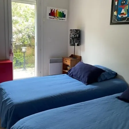 Warm And Spacious Flat With Balcony Daire *