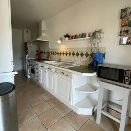 Apartment Warm And Spacious Flat With Balcony Saint-Mandrier-sur-Mer